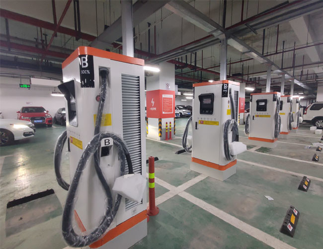 último caso de la compañía sobre Estación de carga comercial del aparcamiento EV