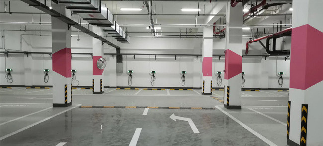último caso de la compañía sobre 7KW estación de carga del hogar EV